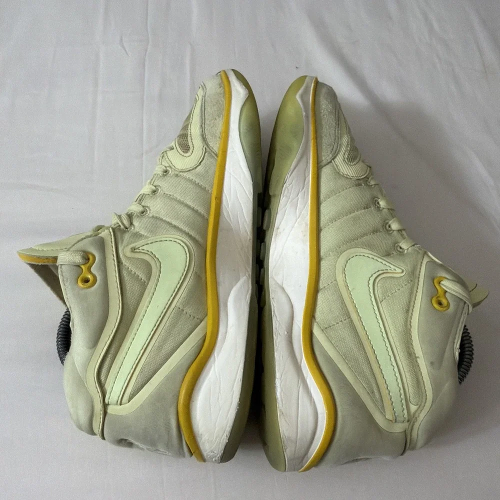 Nike Air Zoom GT Hustle 2 Athletic Sneakers Men's 8 Frozen‎ Yellow Lace-Up Gym
